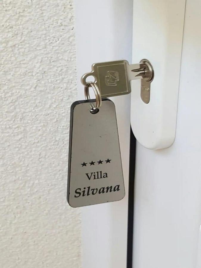 Apartments Villa Silvana ムリニ 部屋 写真